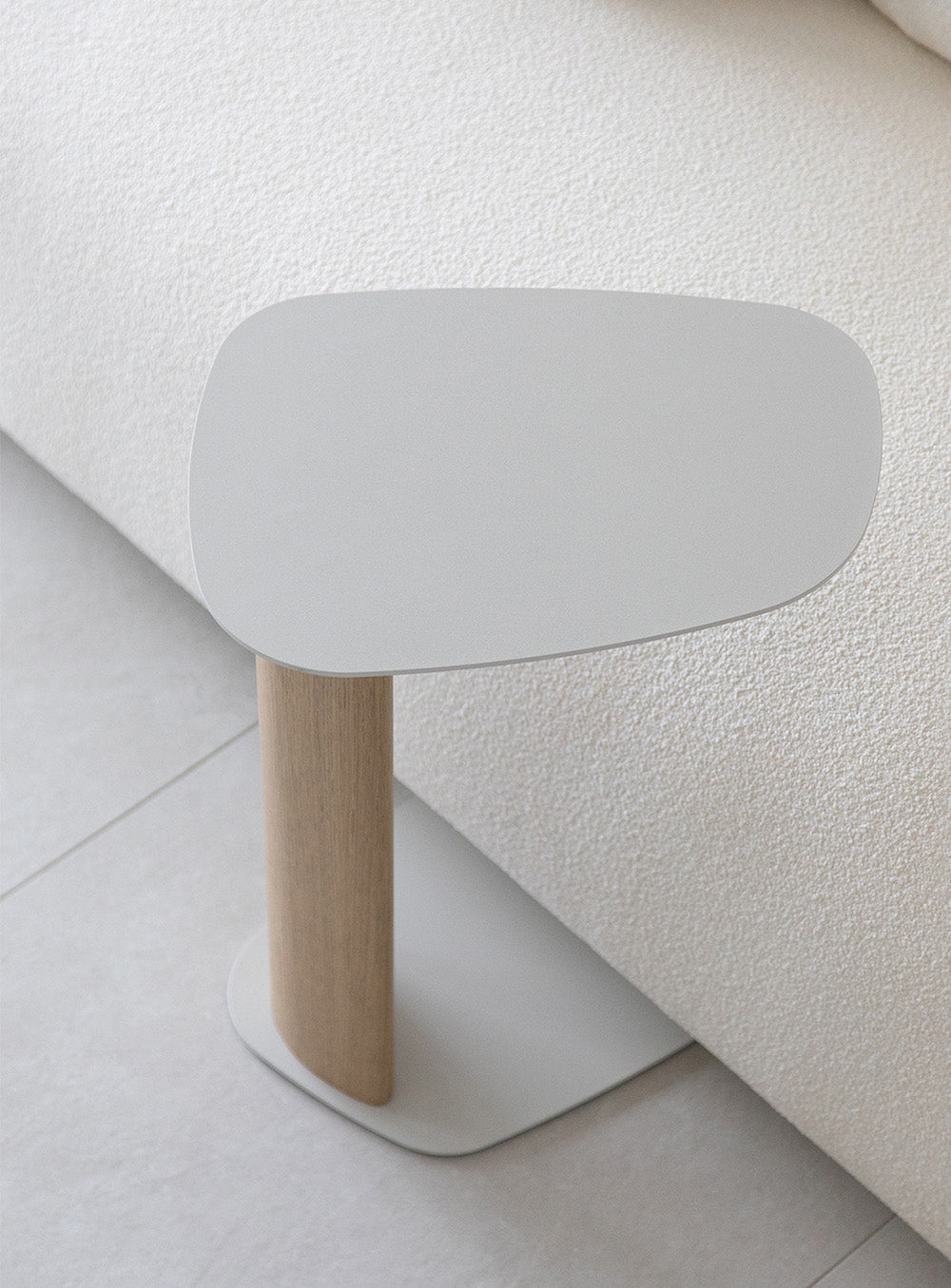 BOULDER SIDE TABLE