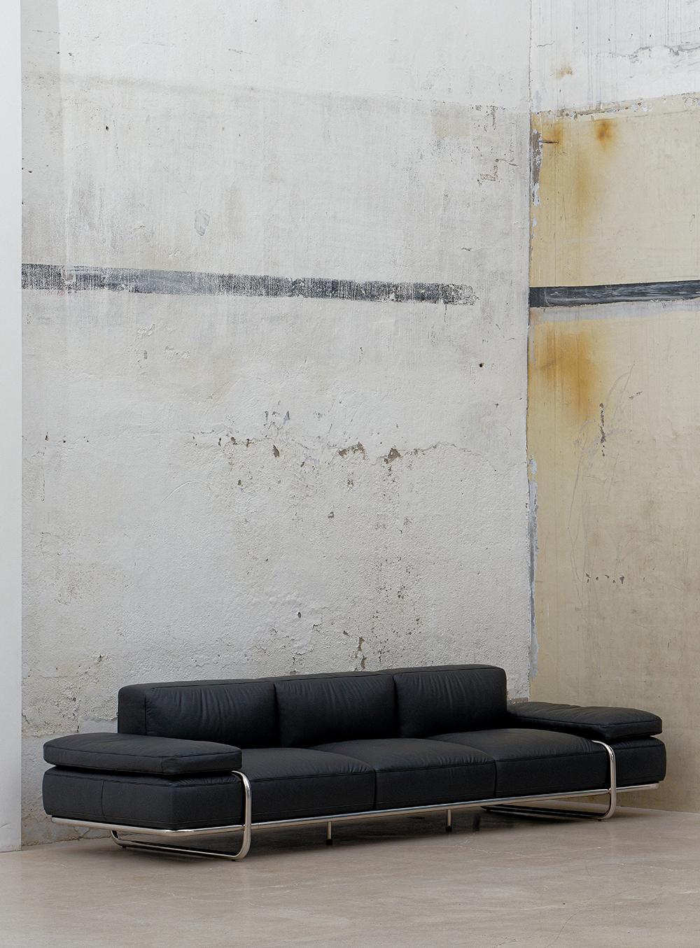 NOIR SOFA | Leather