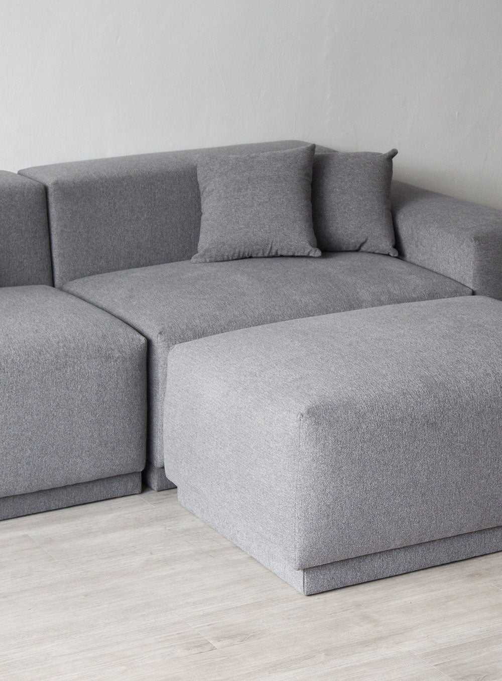M5 SOFA
