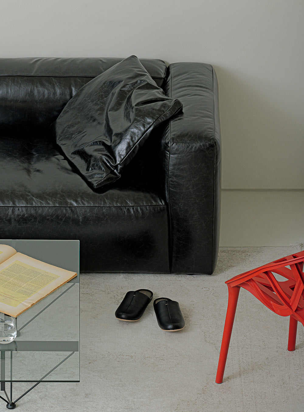 TIMELESS DOZE SOFA | Leather