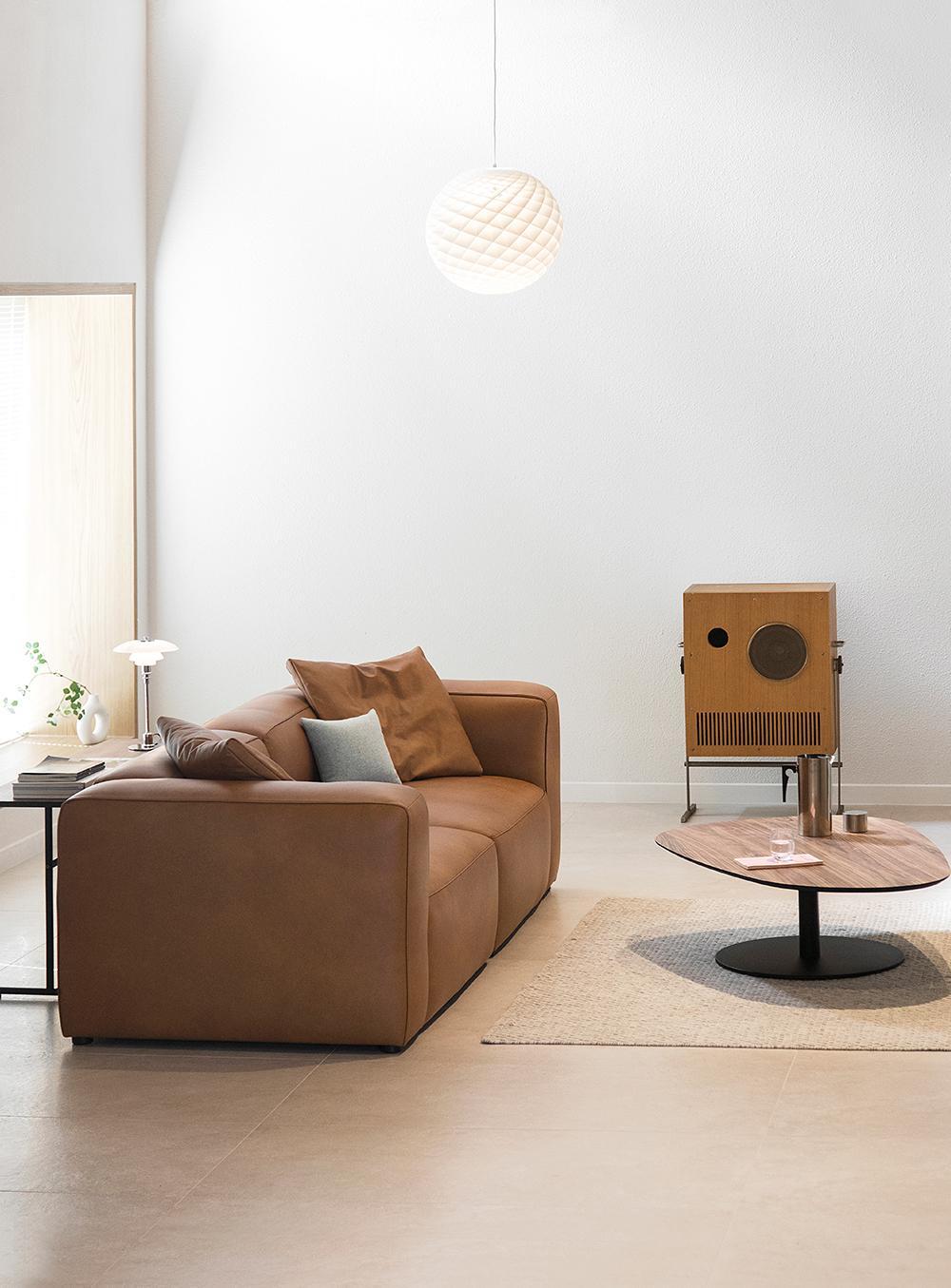 TIMELESS DOZE SOFA | Leather