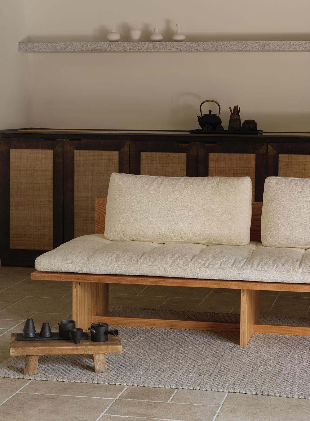 BLANK DAYBED SOFA | Fabric