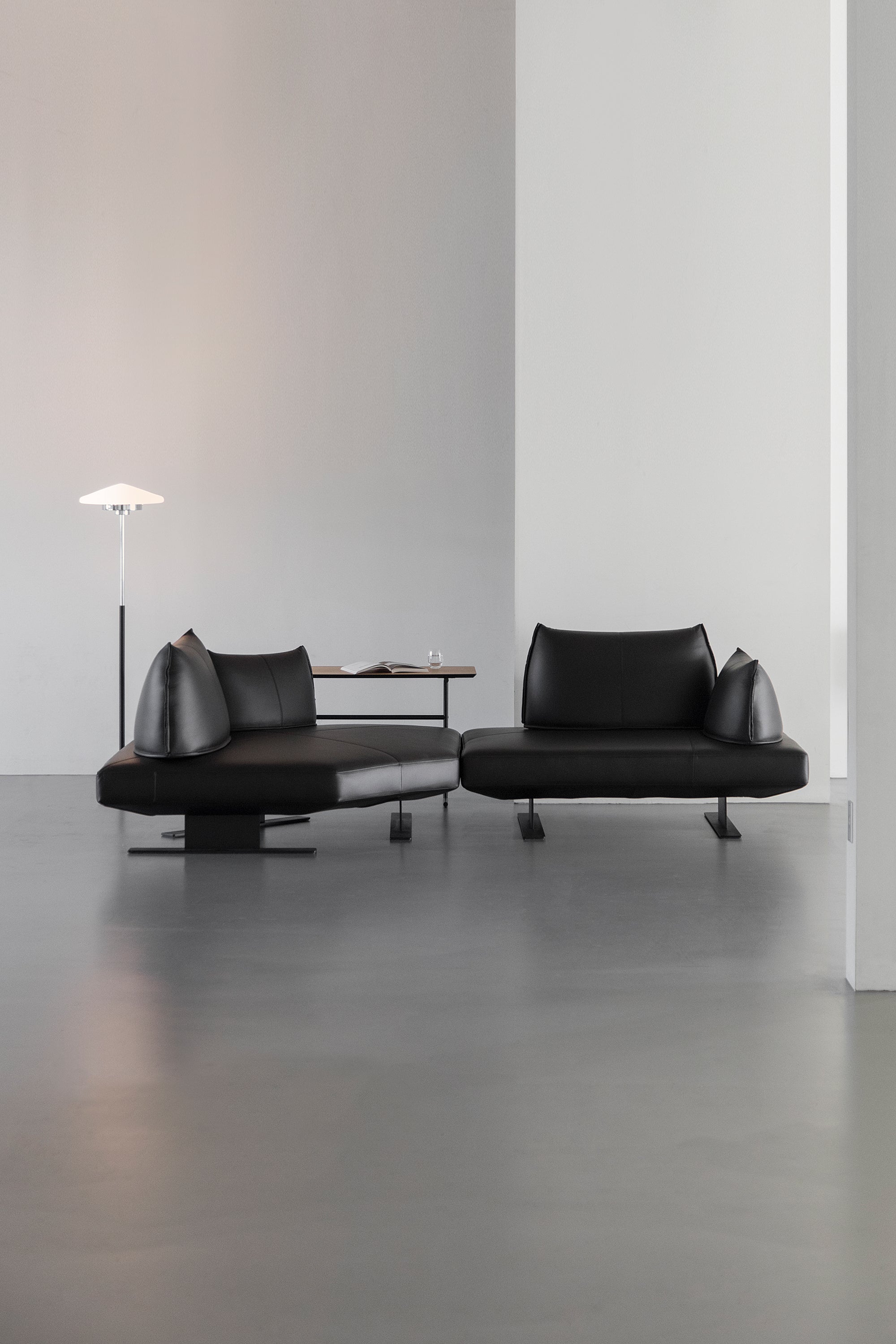 ALTER SOFA| LEATHER